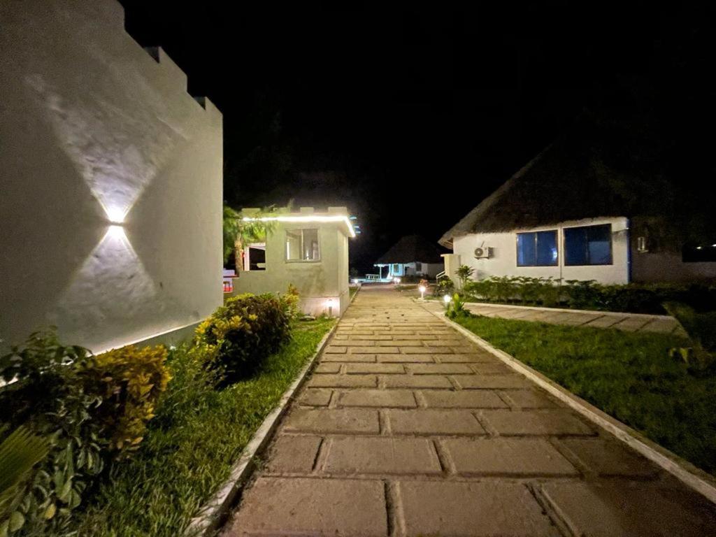 Jambo Beach Hotel Paje Exterior foto