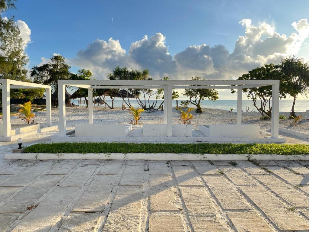 Jambo Beach Hotel Paje Exterior foto