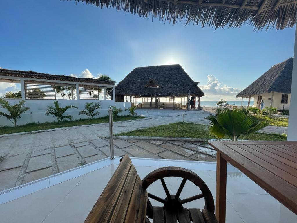 Jambo Beach Hotel Paje Exterior foto
