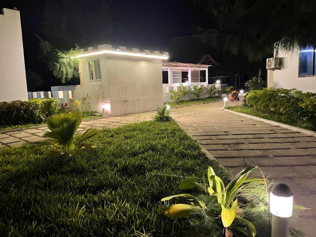 Jambo Beach Hotel Paje Exterior foto